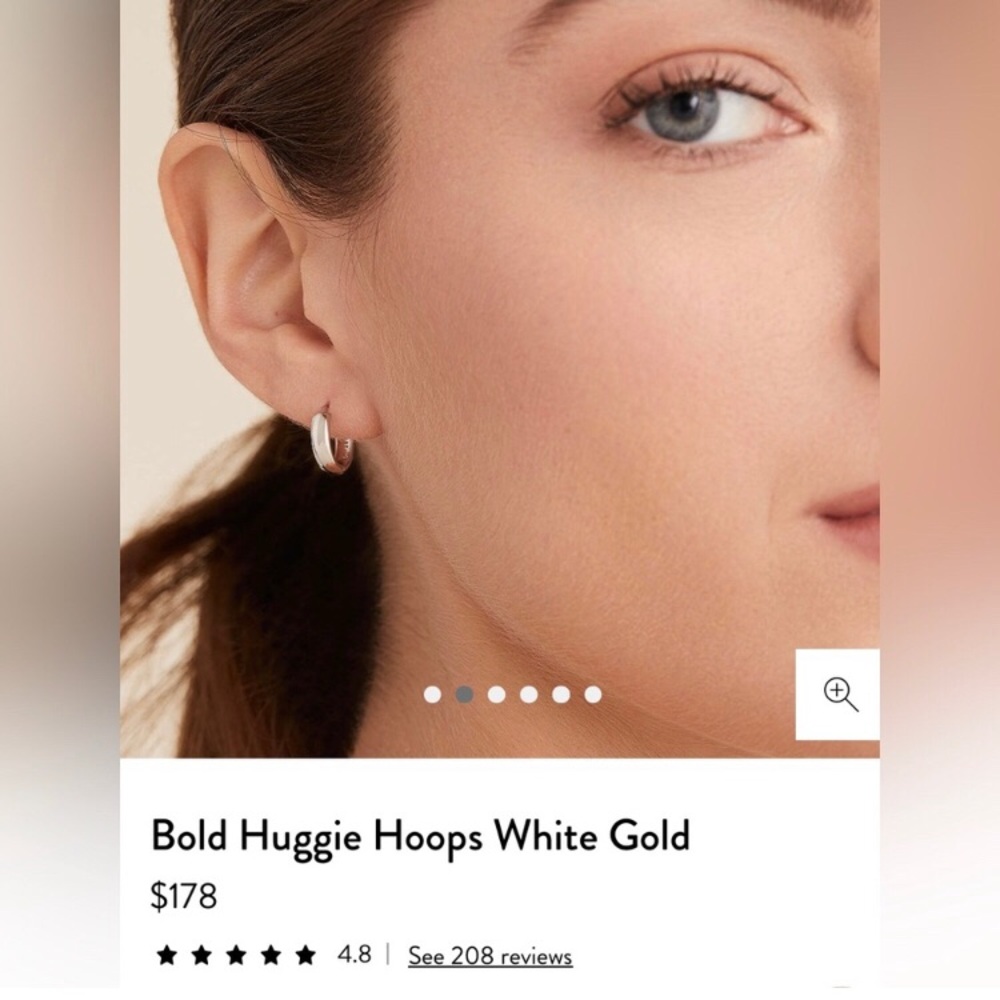 Mejuri Bold Huggie Hoops in 14k Yellow Gold